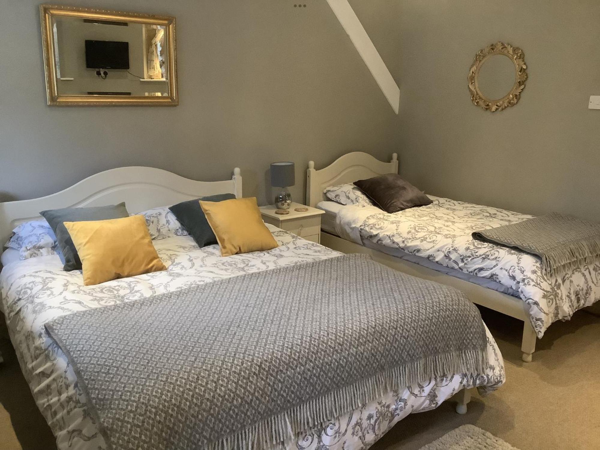 Holly House Bed & Breakfast Ebrington ภายนอก รูปภาพ